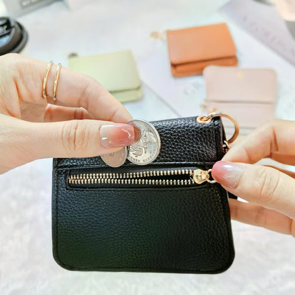 💕RFID-skyddad kortplånbok för kvinnor, mini kortfodral med nyckelring, myntficka och ID-fönster👛