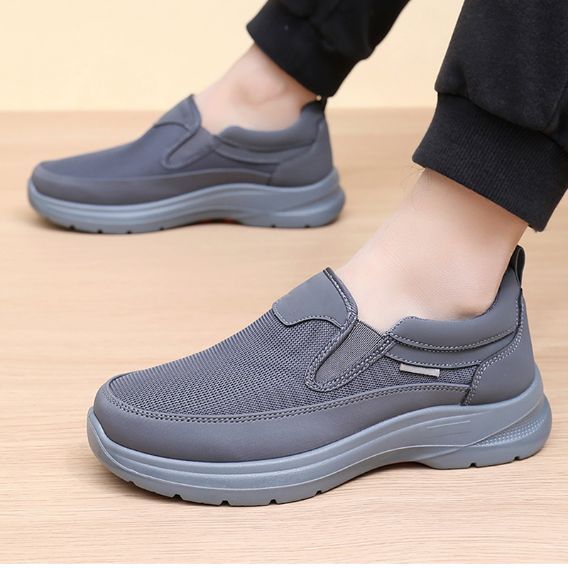 👟50% RABATT NU! ✨ Ortopediska Andningsbara Slip-On-Sneakers för Män - Stödjer Sulgång med Minnesskuminsatser för Bekväm Heltidsanvändning 🏃‍♂️💨
