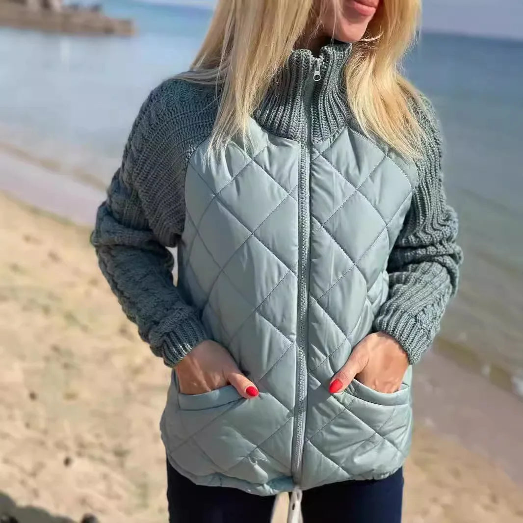 ❄️Stickad Patchwork Jacka för Kvinnor – Lätt Värmande Höstjacka med Praktiska Fickor