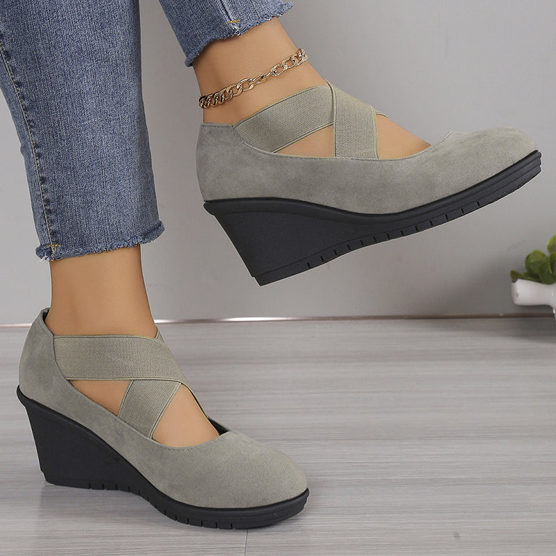 Kilskor för kvinnor – Eleganta, bekväma slip-in skor med mjuk stretch och stabilt kilstöd 👟✨