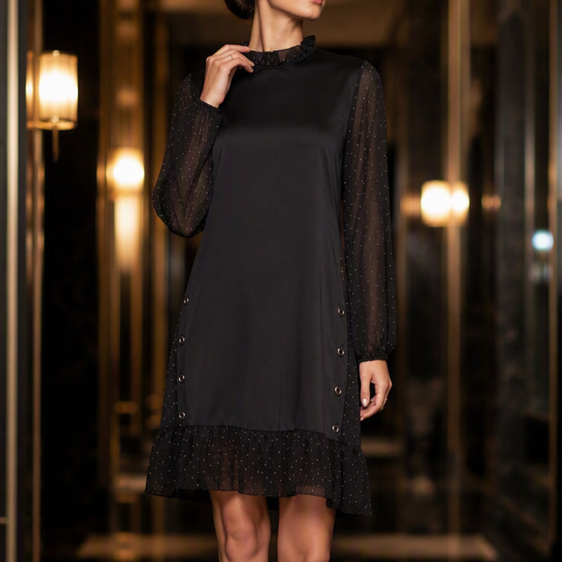 😍 Elegant damklänning med genomskinliga prickiga ärmar
